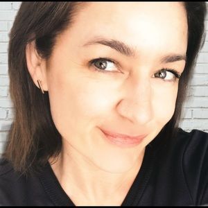 Meet your Posher, Thea